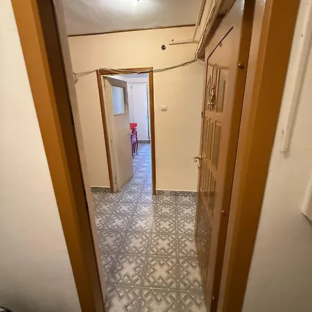 Decomandat , 2 Апартамент