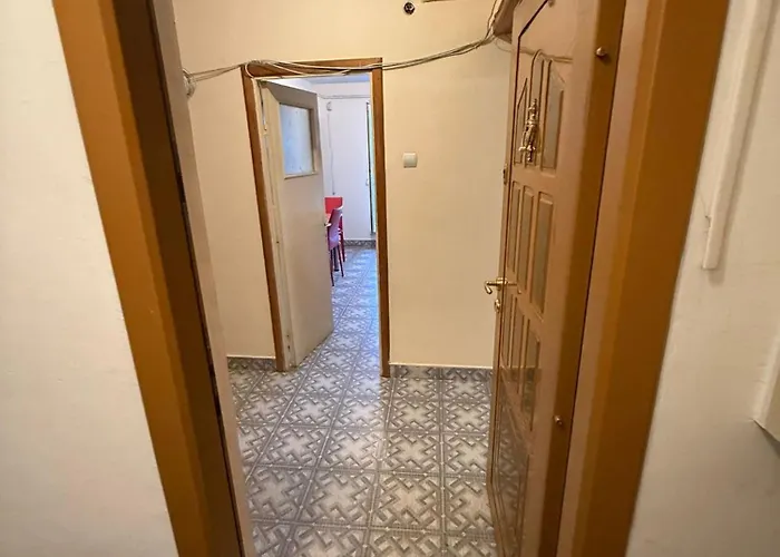 Decomandat , 2 Apartament