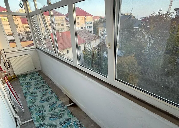 Decomandat , 2 * Krajowa